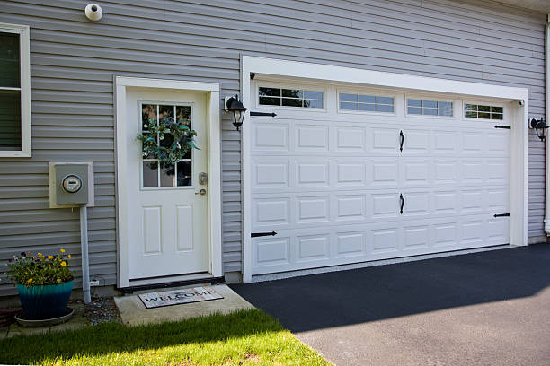 24/7 Emergency Garage Door Panel Replacement experts in Newton County County, AR